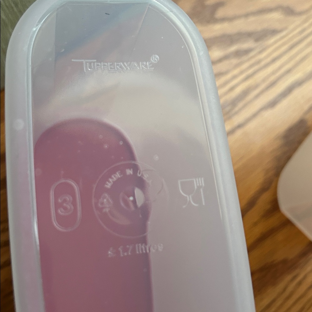 Tupperware Set - Picture 2 of 7